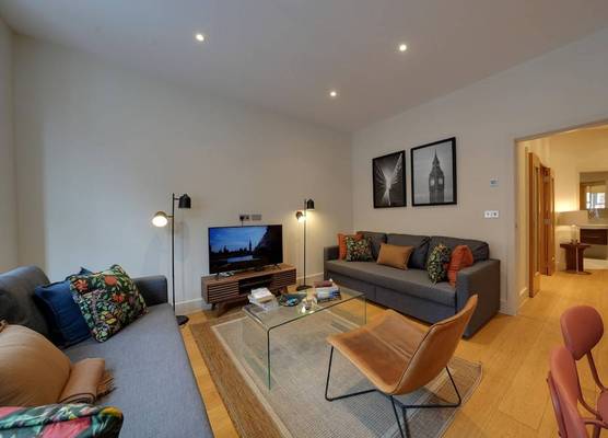 Fitzrovia Stay by Oxford St & Soho 18 Guests 1