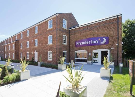 Premier Inn Farnham 1