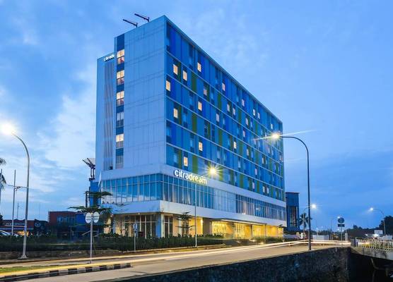 Hotel Citradream Bintaro 1