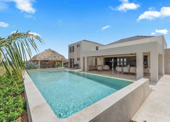 Villas - Blue Bay Golf & Beach Resort 1