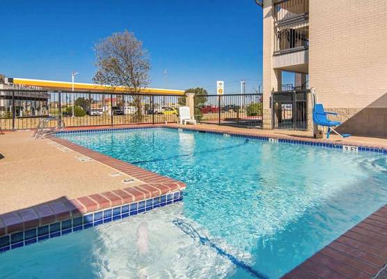Quality Inn & Suites Weatherford 1