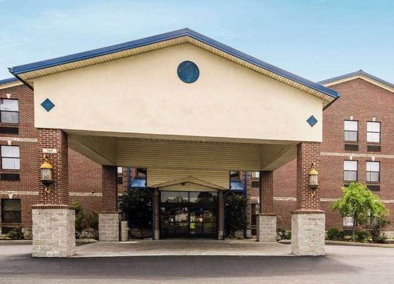 Quality Suites Jeffersonville - Louisville North 1