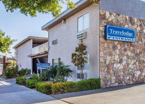 Travelodge By Wyndham Fresno Yosemite Area 1
