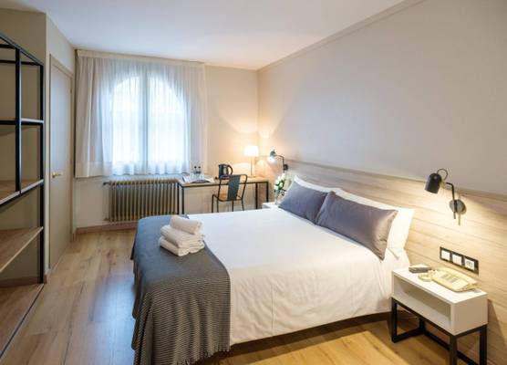 Hotel Torres Manlleu 1