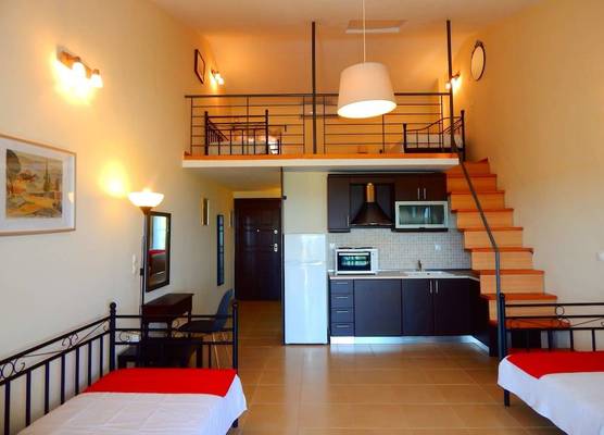Kripis Studio Paliouri 1