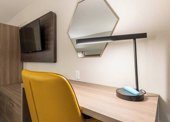 Holiday Inn Express VAN NUYS by IHG 1