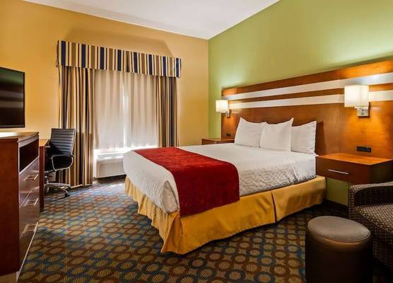 Spark by Hilton Troy 1