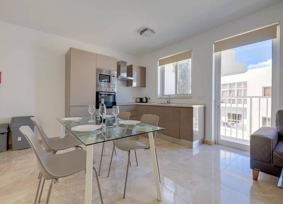 Modern 2BR Apartment in Central St Julian's 1