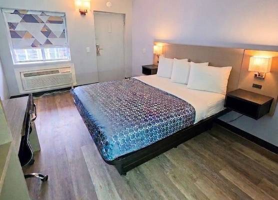 Rodeway Inn Sandusky North 1