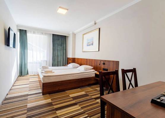 Hit Hotel 1