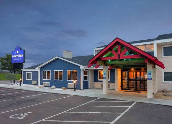 AmericInn by Wyndham New Richmond 1