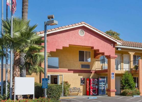 Econo Lodge Inn & Suites Lodi - Wine Country Area 1
