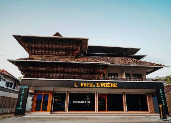 Hotel Lumiere 1