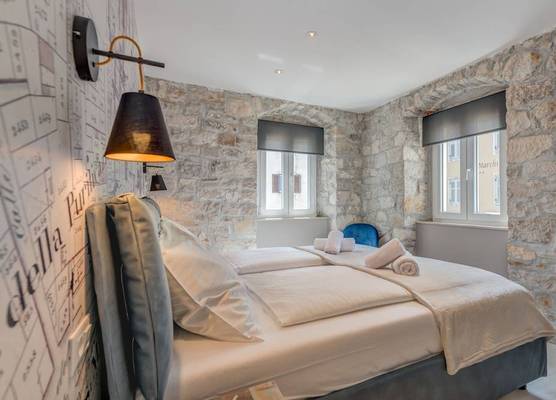 Palace Luxury Retreat - Old Town 1