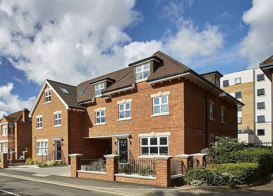Imperial Court By Viridian Apartments 1