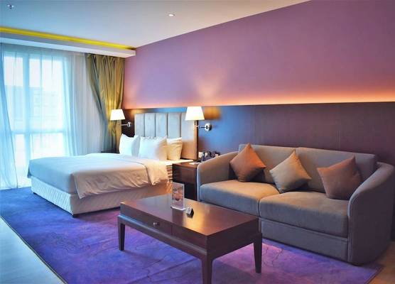 Olympia City Hotel by Dara 1
