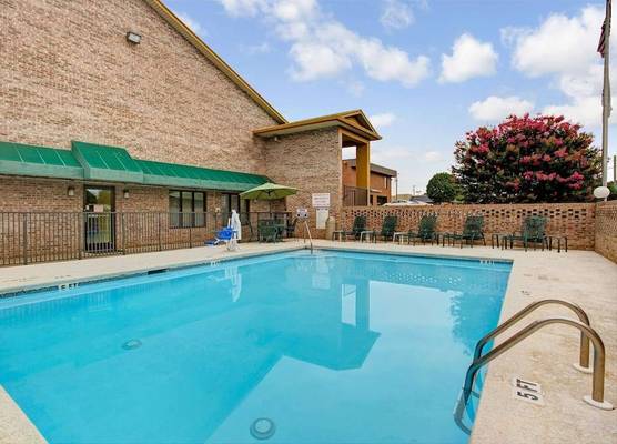 Days Inn by Wyndham Conover-Hickory 1