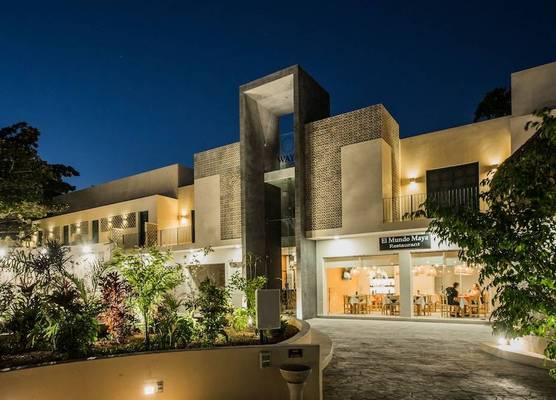 Waye Valladolid Centro - Sustainable, Authentic Experiences & Pet Friendly Boutique Hotel 1