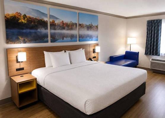 Days Inn by Wyndham Forrest City I 40 1
