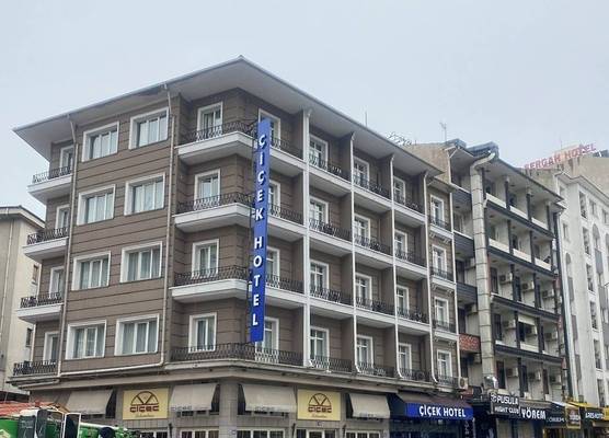 Grand Milan Hotel 1