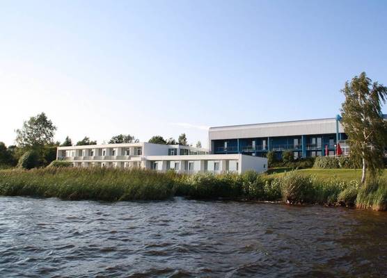 Strandhotel Senftenberger See 1