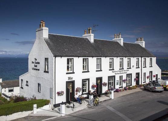 Port Charlotte Hotel 1