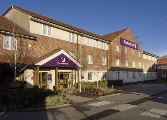 Premier Inn Swindon West - M4 J16 1