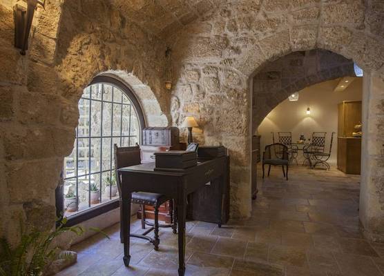 Porolithos Boutique Hotel 1
