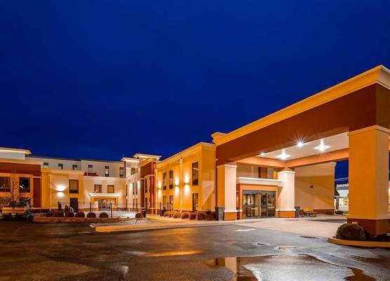 Best Western Plus Parkway Hotel 1