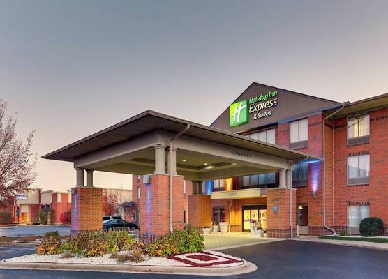 Holiday Inn Express & Suites DAYTON-CENTERVILLE by IHG 1