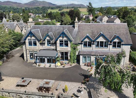 Rosemount Hotel 1