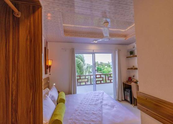 Batuta Maldives Fourson 1
