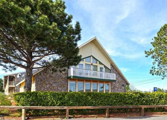 Americas Best Value Inn Plattsburgh 1