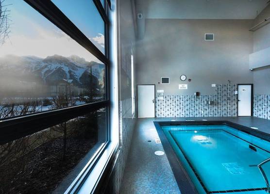 Super 8 by Wyndham Canmore 1