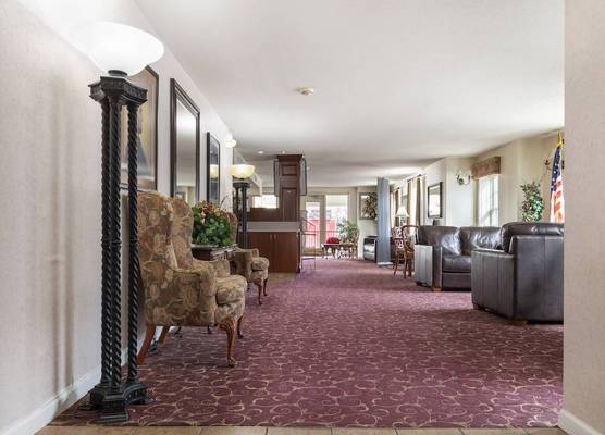 Americas Best Value Inn Springfield - Mansion View 1