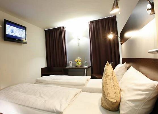 CENTRO HOTEL AYUN 1