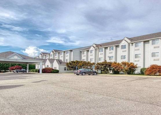 SureStay Hotel by Best Western Christiansburg Blacksburg 1