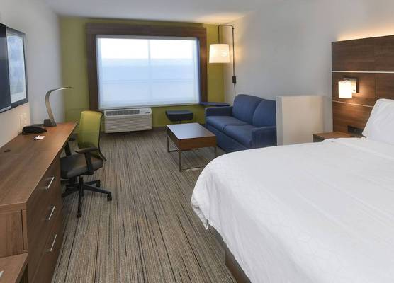 Holiday Inn Express & Suites MADISONVILLE by IHG 1