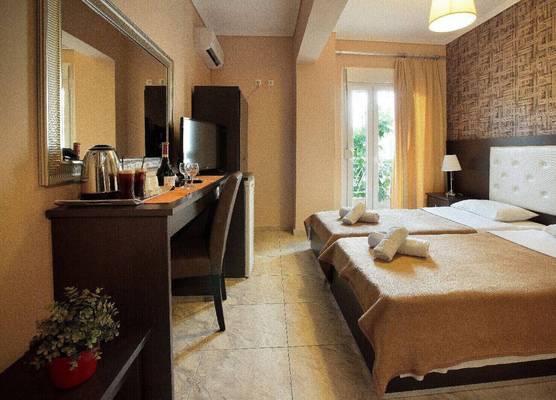 Hotel Epavli 1