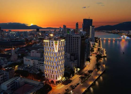 HAIAN Riverfront Hotel Da Nang 1