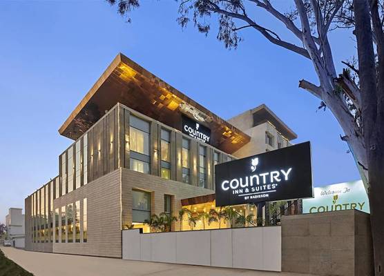 Country Inn & Suites by Radisson Chandigarh Zirakpur 1