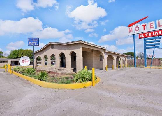 EL TEJAS MOTEL 1