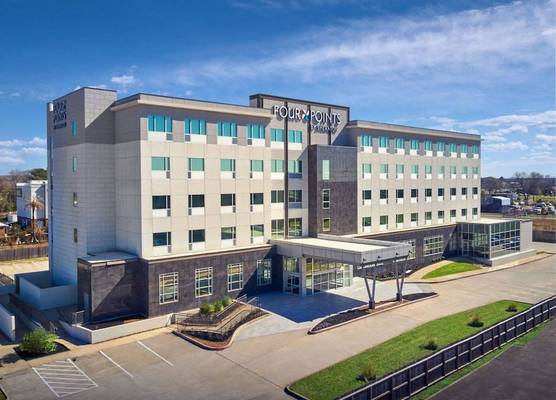 Four Points by Sheraton Houston Intercontinental Airport 1
