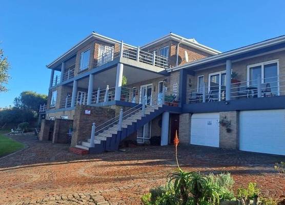 Amzee Bokmakierie Guest House 1