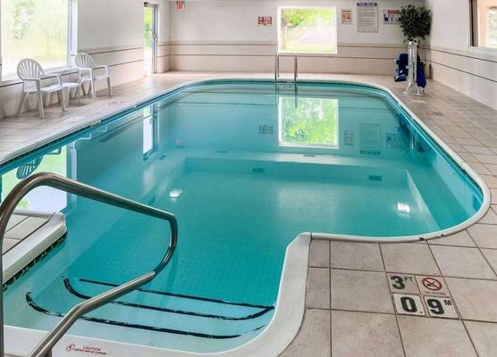Quality Inn near Northtown Mall & National Sports Center 1