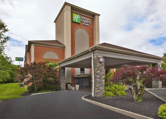 Holiday Inn Express & Suites CINCINNATI NORTHEAST-MILFORD by IHG 1