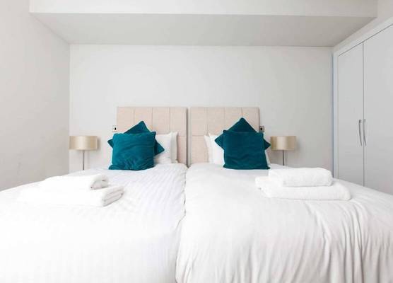 Luxurious Central Edinburgh Apartment - Sleeps 6 1