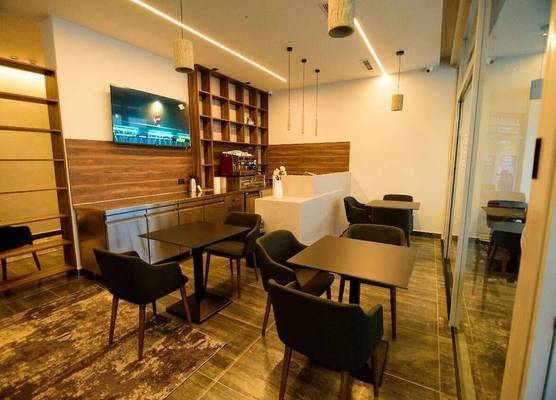 Hotel Zeneli Vlore 1