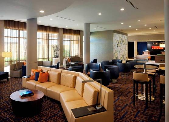 Courtyard Miami Dadeland 1