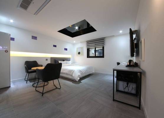 2Night Business Hotel 1